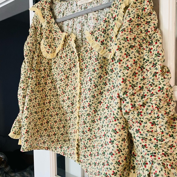 Christy Dawn Floral Blouse with Ruffle Trim - Picture 2 of 9